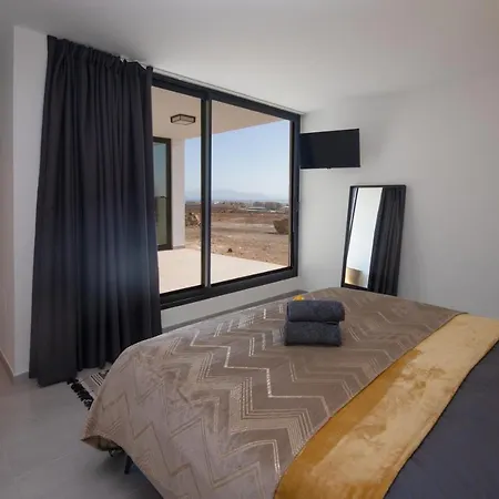 Coloured Mansion In Corralejo 公寓 *
