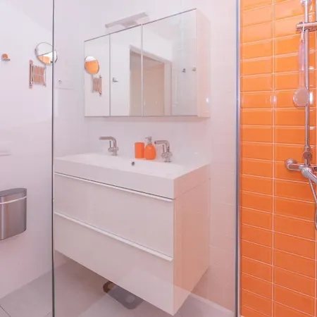 Coloured Mansion In Corralejo * 科拉雷侯